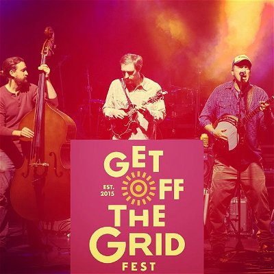 Saturday show at Get Off The Grid Fest in Spartanburg South Carolina!  Fired up to see @strunglikeahorse @therealdarrellscott @theaintstagram @amandaannplatt and a ton of other great musicians and bands!  See y’all there @get_off_the_grid_fest 
.
.
.
#chattanooga #tennessee #moccasinbender #highcoldwind #songsfromthesuck #chattanoogatn #randysteele #CHAmusic #supportlocal #banjo #bluegrass #bluegrassbanjo #scruggsstylebanjo #guitar #martinguitar #songwriter #originalmusic #fy #foryou #foryoupage