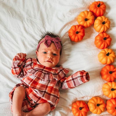 Our sweet little pumpkin is one month old already ! 😭🧡 @angelomione